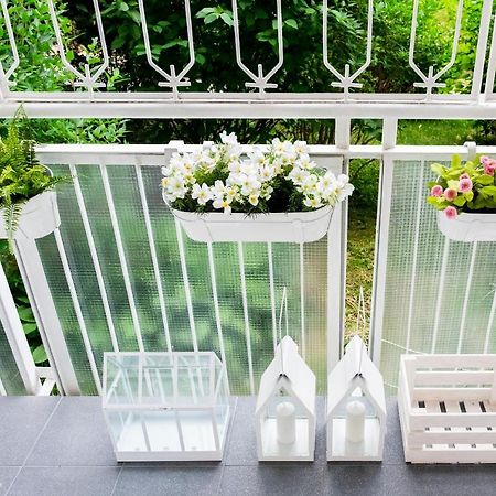 Cristine Apartment Varşovia Exterior foto