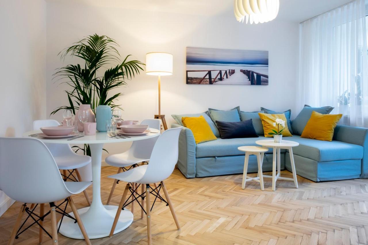 Cristine Apartment Varşovia Exterior foto