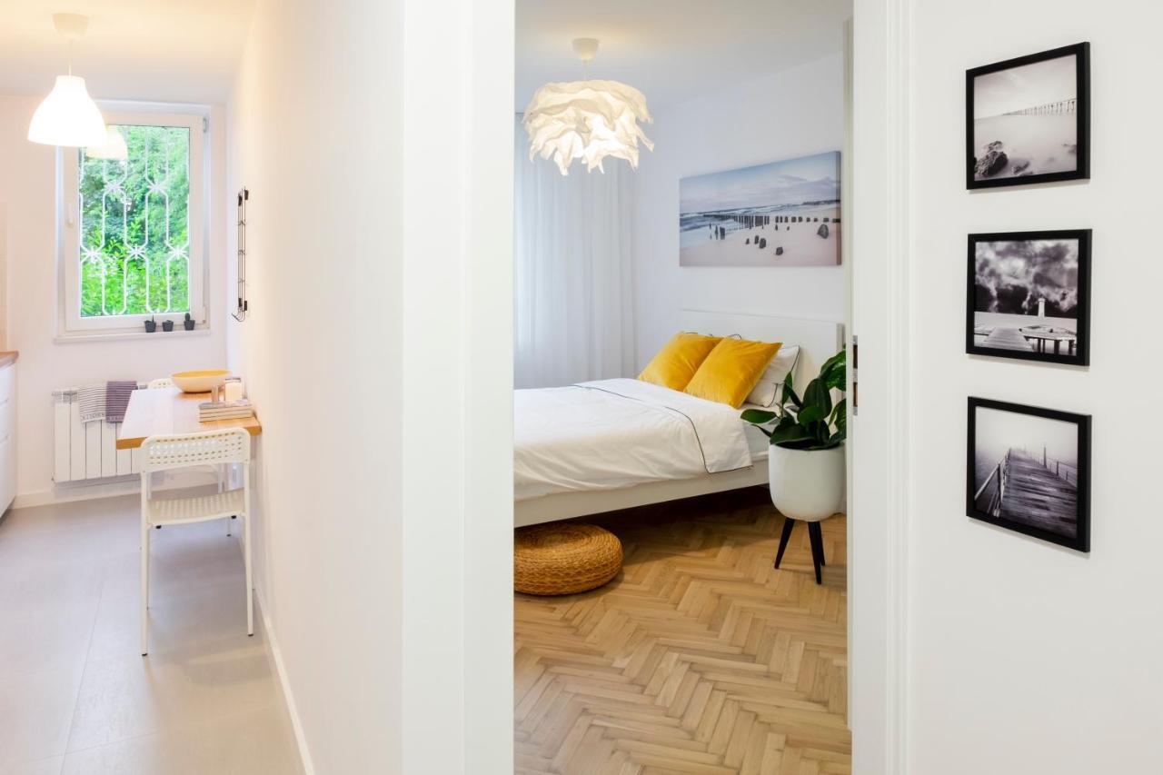 Cristine Apartment Varşovia Exterior foto